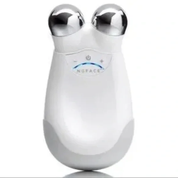 NuFace Trinity Pro Facial Toning Device - Like New - Picture 2 of 7
